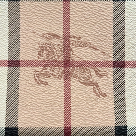 Burberry crossbody - Picture 4 of 17